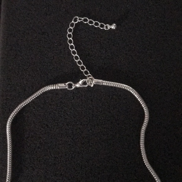 Silver statement necklace - Picture 3 of 4